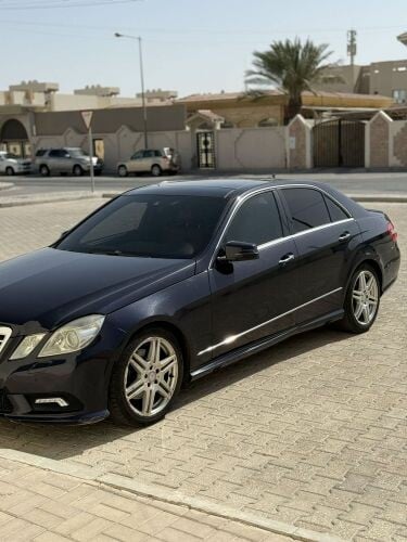 Mercedes E300 panoramic sunroof