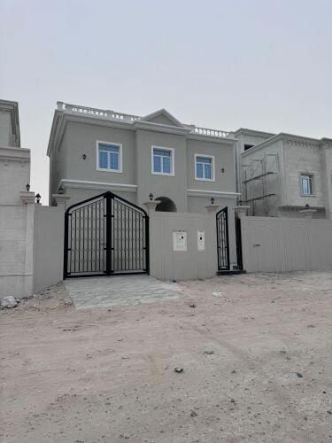 فيلا للبيع ام صلال علي 