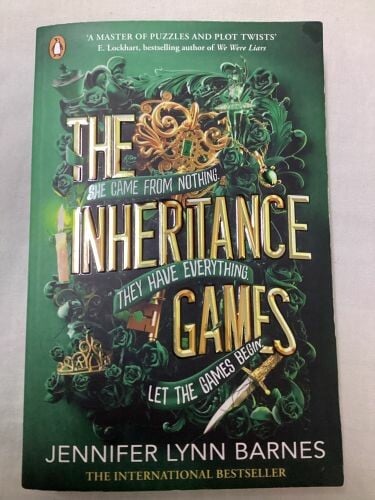 The Inheritance Games(Bestseller)