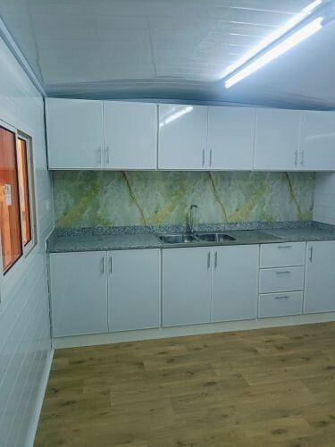 Caravan kitchen 3/4