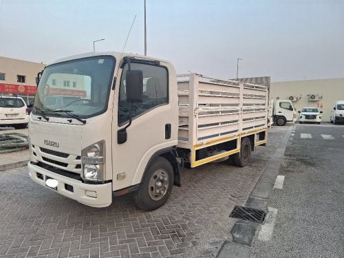 ISUZU REWARRD NP 2020