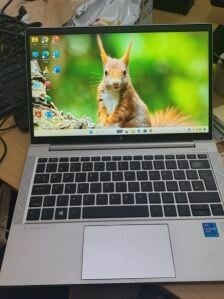 HP EliteBook 830 G8