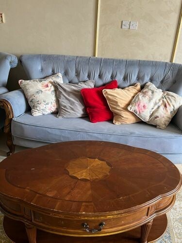 Sofa set with table
