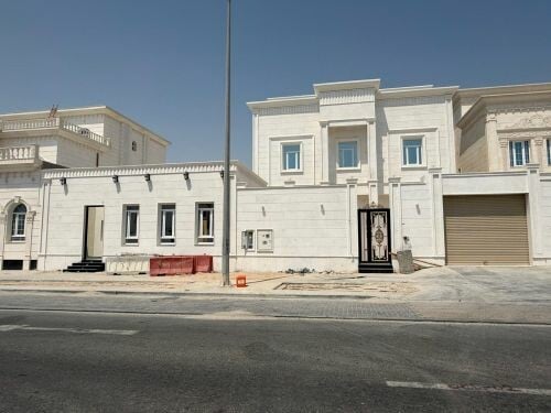 للبيع فيلا الوكير مجلس خارجى 