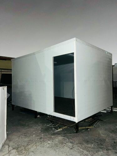 cabin room