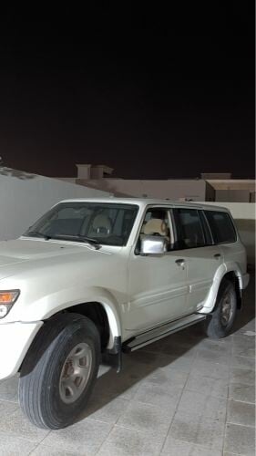 Nissan safari 