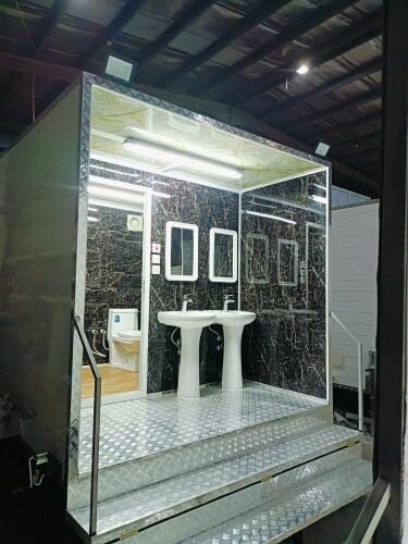 حمام طير غرفه ثابت حصل للبيع