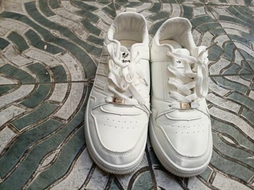 حذاء اوديدوس