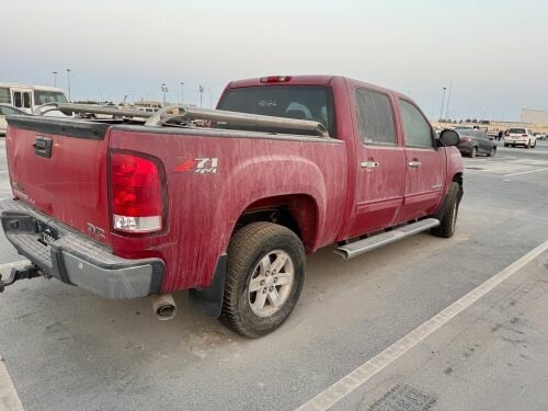 GMC Sierra 2012 81k only scrap