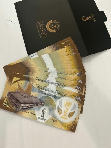 عملة ورقية 16 نسخة كأس عالم 2022