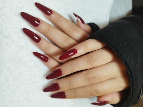 nails technician  