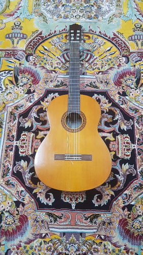 جيتار ياماها