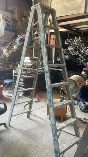 aluminum scaffolding ladder