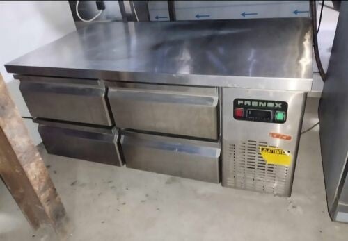 Refrigerator drawers