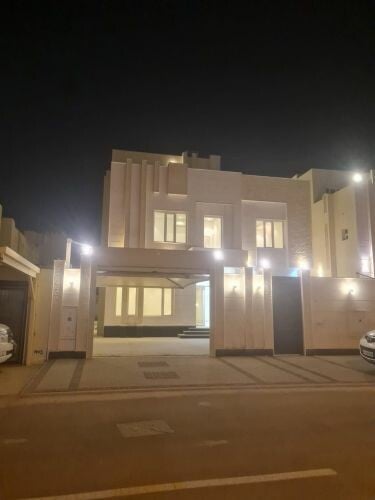 فيلاالخور فخمه تشطيب سوبر ديلوكس