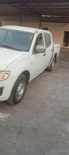 mitsubishi pickup all parts