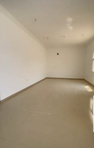 للإيجار فيلا مستقله بأم قرن