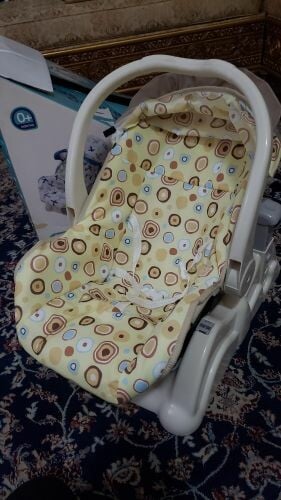 مقعد للرضع
