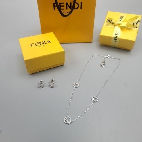 عروض اطقم فندي ماستر طلاء ثابت