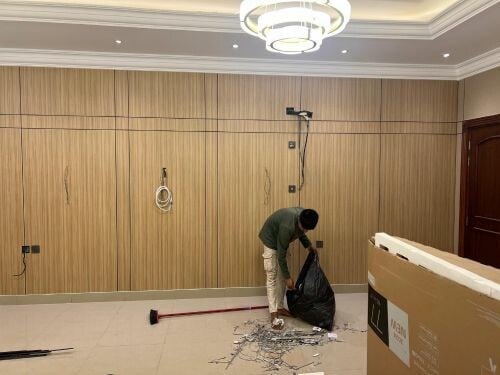 ديكورات حائط داخلية من اللوح الخش