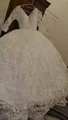 فستان زفاف جديد فخم