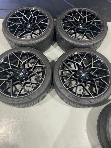 جنوط وإطارات أصلية