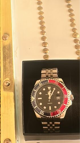 ساعة يد للبيع 