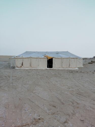 بناء جميع الخيام