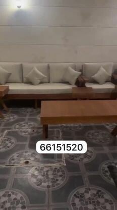كراسي خشب 