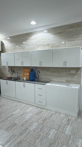 تفصيل مطابخ المنيوم تفصيل أبواب و