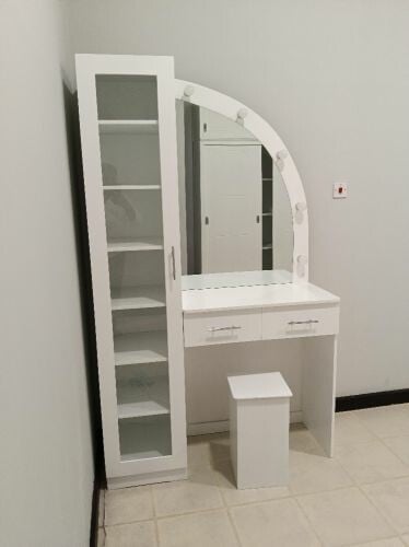dressing table
