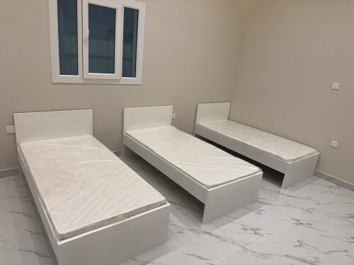 سرير خشبي مراتب مفردة
