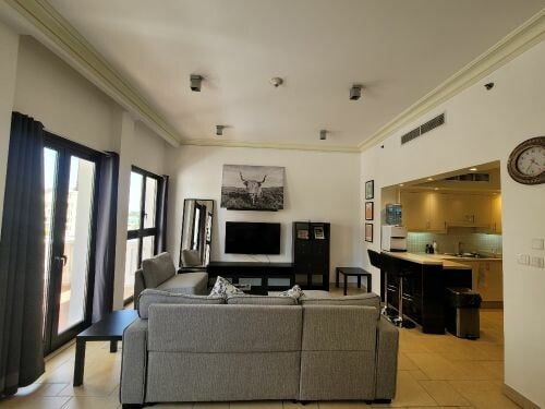 Furnished 1BR apartment low price
