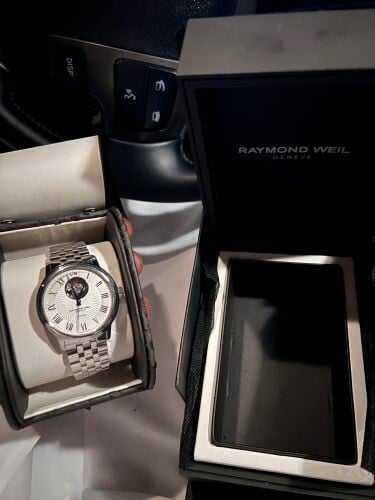 ساعه ريمند ويل من علي بن علي 