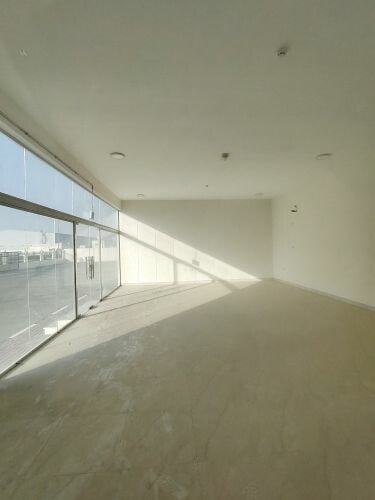 Store 200M,Kitchens,2Toilets