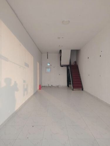 Shop In Prim Location, Berkat