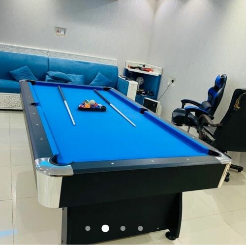 طاولة بلياردو بطول 7 أقدام