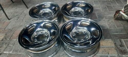 Hilux rim16size 7 inch