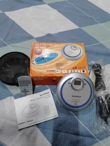 سى دى وكمان