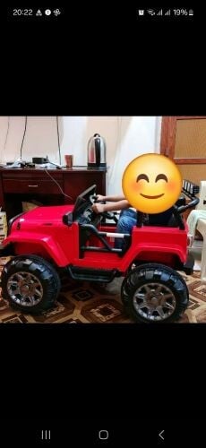 red colour kids car