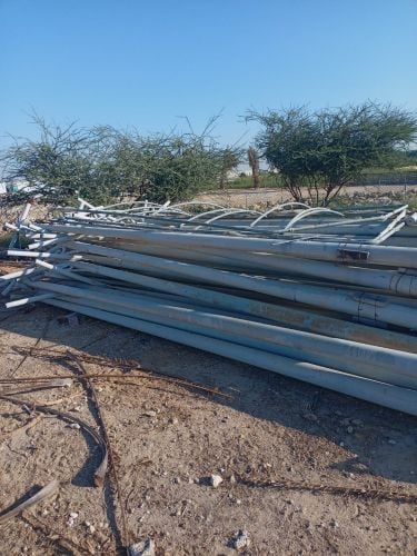 للبيع اعمدة إنارة