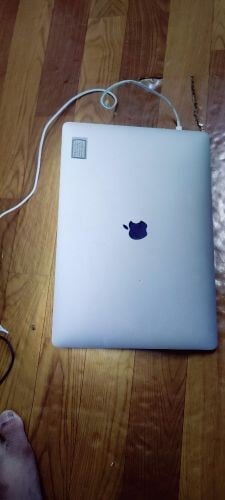 MacBook Pro (16-inch, 2019)