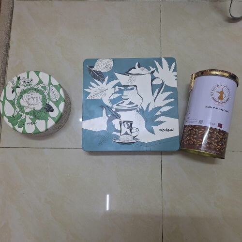 BRAND NEW Tins & Jars , Gift box
