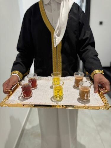 مقهوين