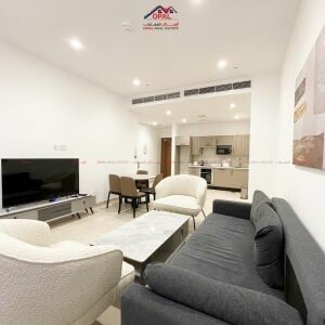 للايجار شقة مفروشة في الكورنيش