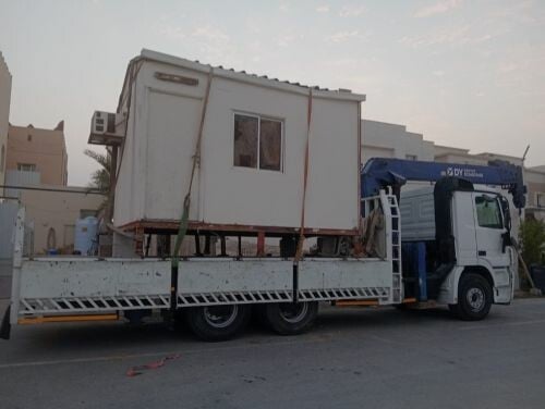 10 TAN BOOM TRUCK CRAIN FOR RENT