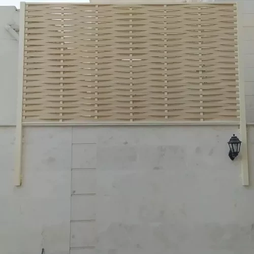 نقوم بعمل جميع انواع السواتر القم