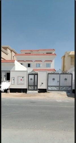 للبيع فيلا بمجلس خارجي في الصخامة