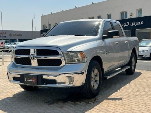 دودج رام اس ال تي 2016 نظيفة