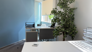 مكتب مميز ابتداء من 2800 ريالقط